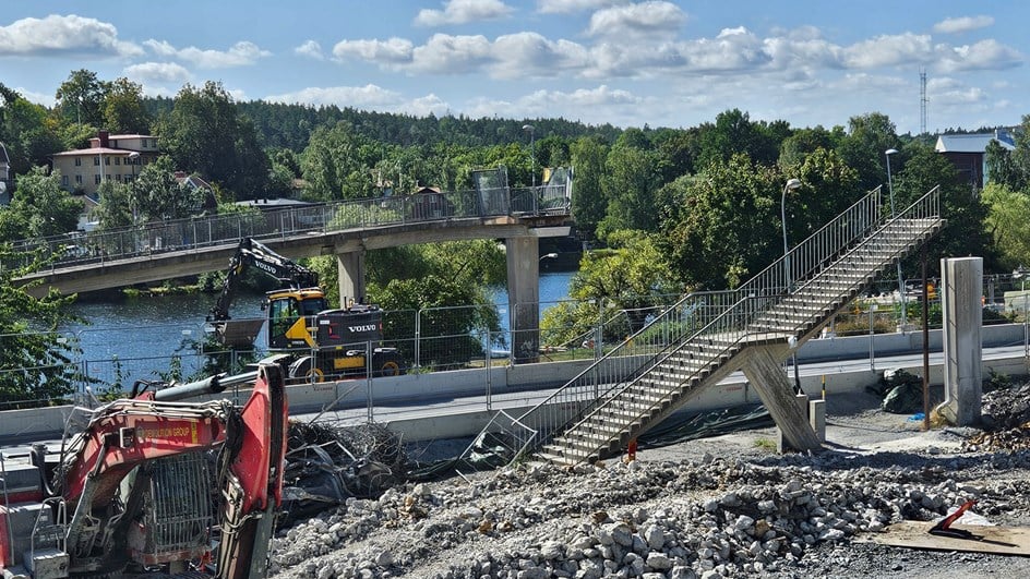 So╠êdra-centrala-nacka-vy-o╠êver-vattnet