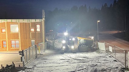 Ottfjällets förskola får fjälliknande fasader som passar in i den omgivande miljön. 