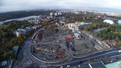 Nacka stad expanderar, tunnelbanas blå linje byggs ut och nya fastigheter planeras i området.