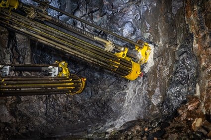 Building a tunnel is complex and time-consuming. Skanska's team advances about five meters per day in the tunnel, which is expected to be 1.2 kilometers long.